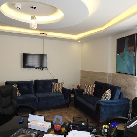 London Bridge Hotel Аман Екстериор снимка