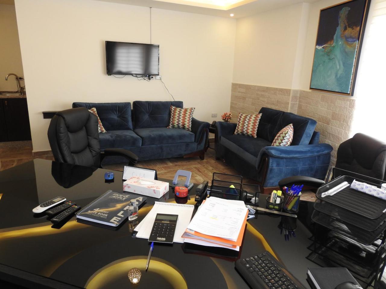 London Bridge Hotel Аман Екстериор снимка